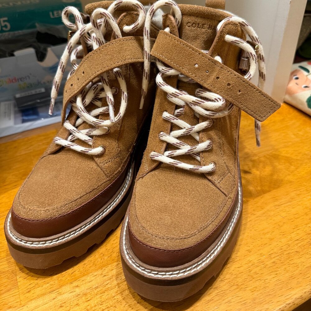 Women's Cole Haan SHIBLEY LACE UP Sz. 7